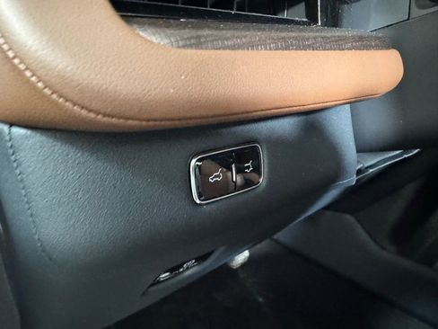New 2025 Lincoln Navigator L Reserve AWD/4WD image 27