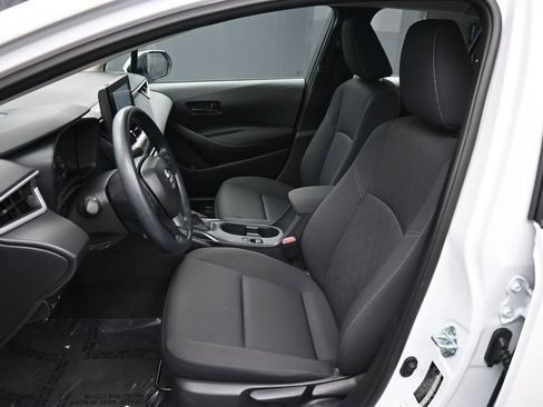 Certified 2025 Toyota Corolla LE image 18