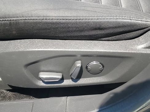 Used 2015 Ford Fusion SE FWD image 21