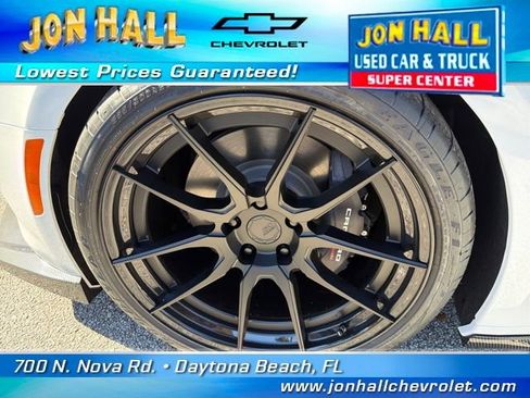 Used 2022 Chevrolet Camaro LT w/ Technology Package image 19