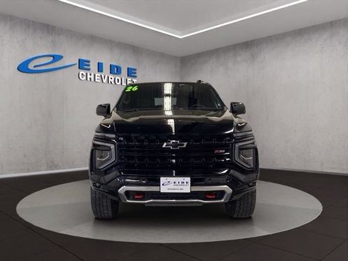 Used 2026 Chevrolet Suburban Z71 AWD/4WD image 9