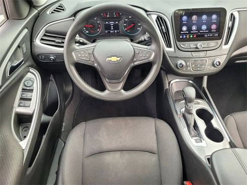 Used 2024 Chevrolet Malibu LT image 9