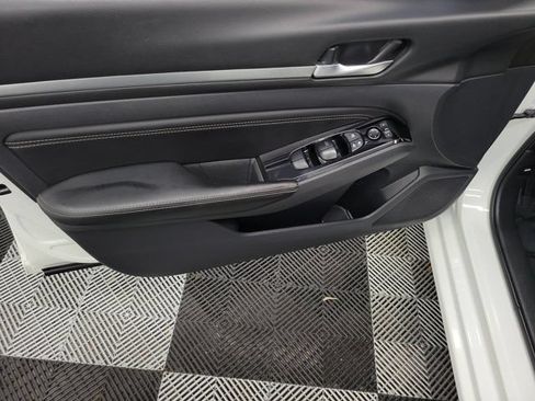 Used 2021 Nissan Altima 2.5 SV FWD image 21