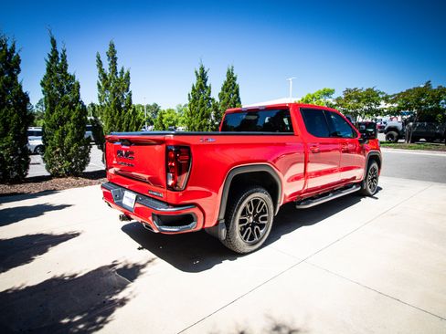 Used 2021 GMC Sierra 1500 Elevation w/ X31 Off-Road Package AWD/4WD image 10