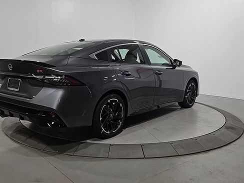 New 2026 Nissan Sentra SR w/ SR Premium Package FWD image 5