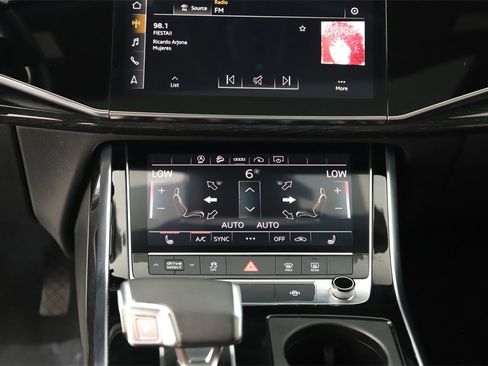 Used 2021 Audi Q7 3.0T Premium w/ Convenience Package image 20