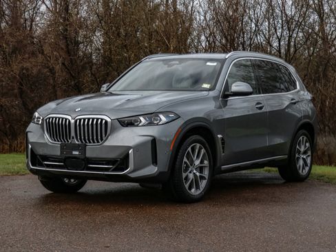 New 2026 BMW X5 xDrive40i w/ Climate Comfort Package AWD/4WD image 5
