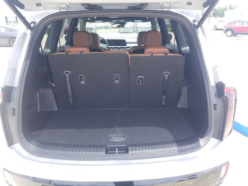 Used 2024 Kia Telluride EX X-Line AWD/4WD image 13