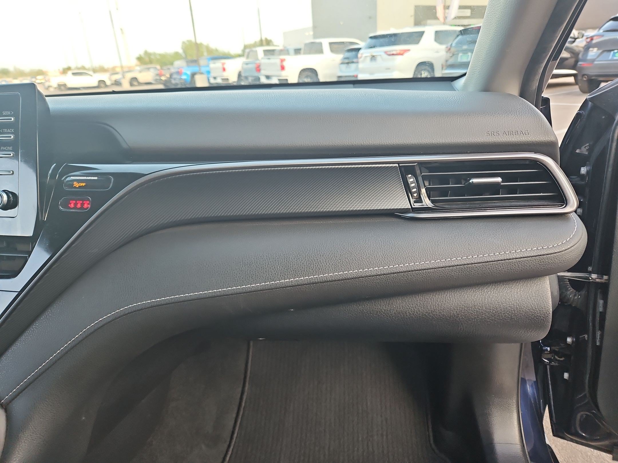 Used 2021 Toyota Camry SE FWD image 30