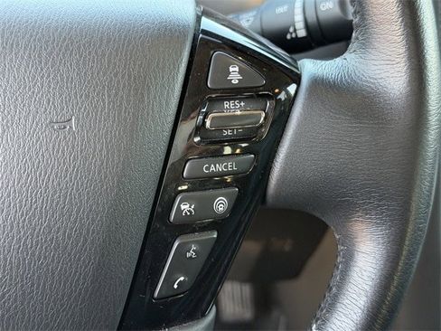 Used 2024 Nissan Armada SL image 13