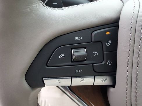 Certified 2024 Cadillac Escalade Sport Platinum image 23