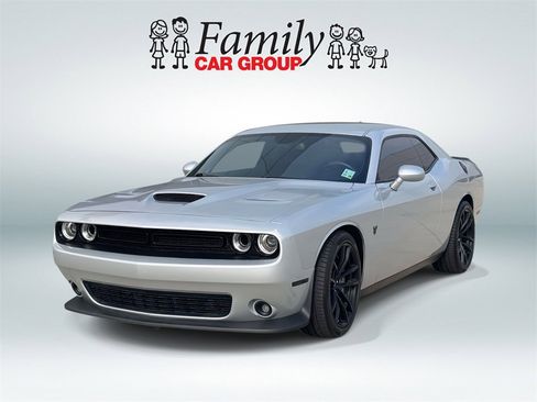 Used 2022 Dodge Challenger R/T Scat Pack w/ Dynamics Package image 1