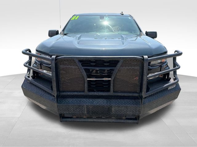 Used 2021 Chevrolet Silverado 1500 Custom Trail Boss AWD/4WD image 2