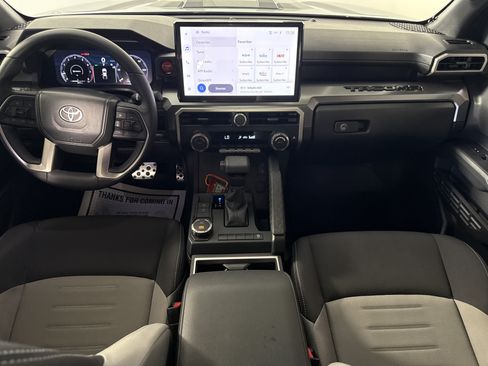 Used 2025 Toyota Tacoma TRD Sport RWD image 9