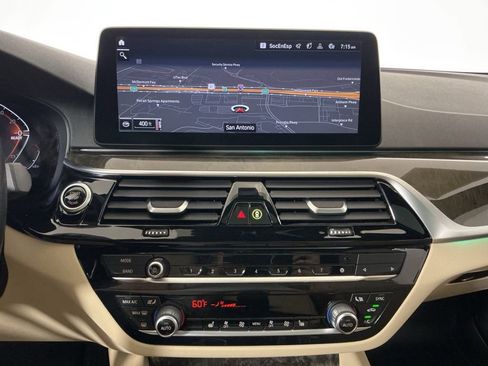 Used 2021 BMW 540i w/ Convenience Package image 11