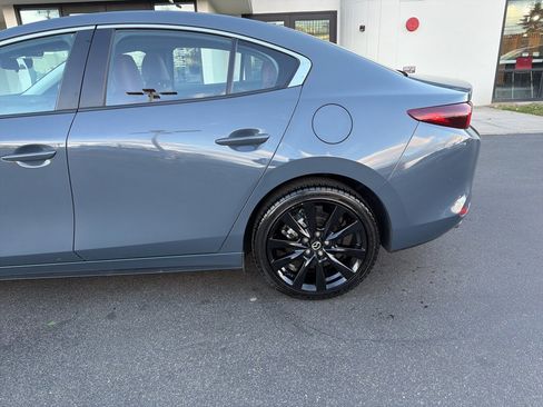 Used 2025 MAZDA MAZDA3 s image 9