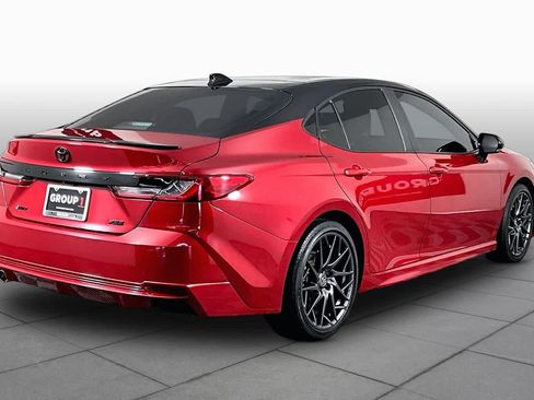 Used 2025 Toyota Camry XSE FWD image 13