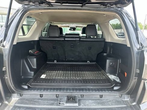 Used 2023 Toyota 4Runner TRD Off-Road Premium w/ Moonroof Package AWD/4WD image 35