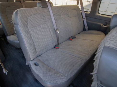 Used 2020 Chevrolet Express 3500 LS image 31