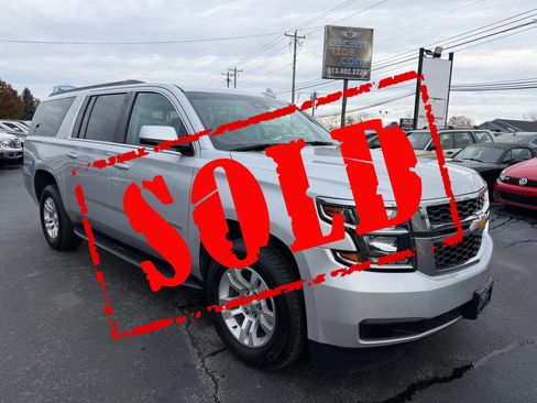Used 2019 Chevrolet Suburban LT AWD/4WD image 1