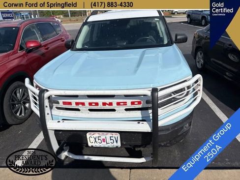 Used 2023 Ford Bronco Sport Heritage w/ Heritage Convenience Package image 2