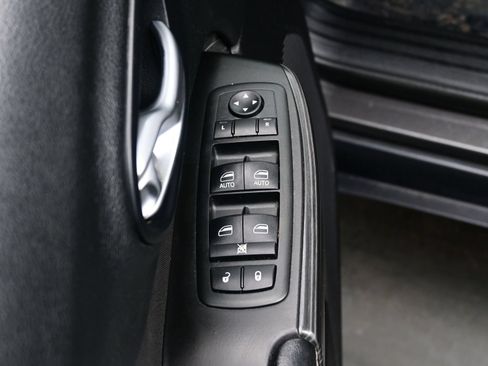 Used 2014 Jeep Cherokee Latitude FWD image 13