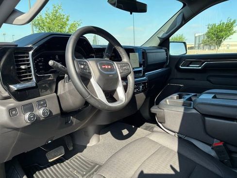Used 2024 GMC Sierra 1500 Elevation RWD image 10