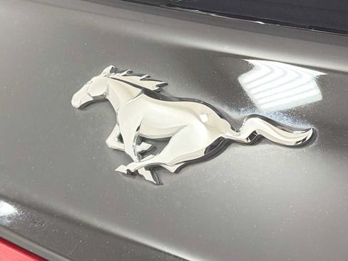Used 2016 Ford Mustang Coupe RWD image 27
