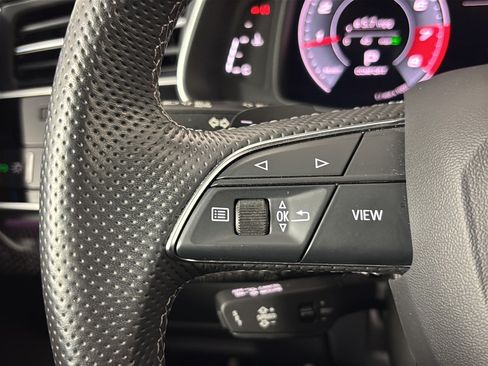 Used 2022 Audi SQ7 Prestige AWD/4WD image 18