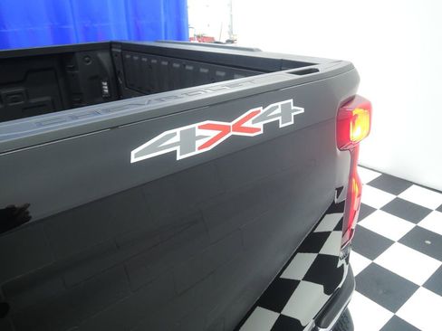 Used 2026 Chevrolet Silverado 1500 LTZ w/ Technology Package AWD/4WD image 34
