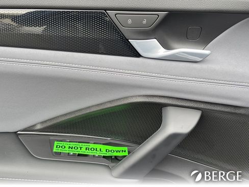 New 2026 Volkswagen Tiguan SE R-Line image 18