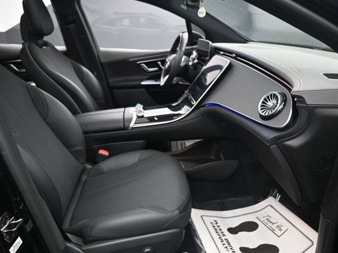 Used 2023 Mercedes-Benz EQE 500 4MATIC SUV image 35