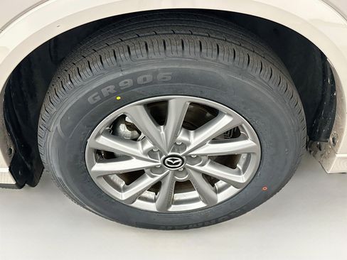 Used 2025 MAZDA CX-5 AWD 2.5 S w/ Select Package image 11