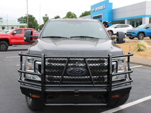 Used 2022 Ford F250 Lariat w/ Lariat Ultimate Package AWD/4WD image 3