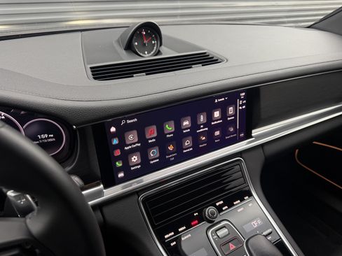 Certified 2023 Porsche Panamera 4 Platinum Edition AWD/4WD image 30