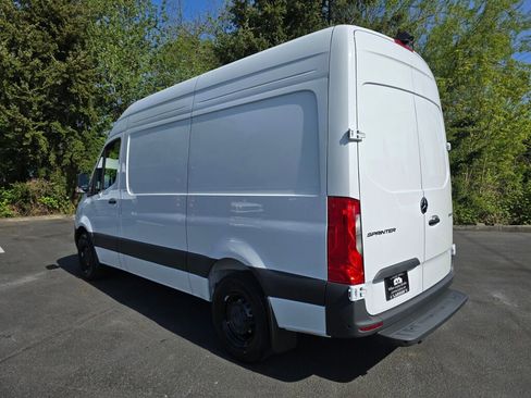 New 2025 Mercedes-Benz Sprinter 2500 image 4