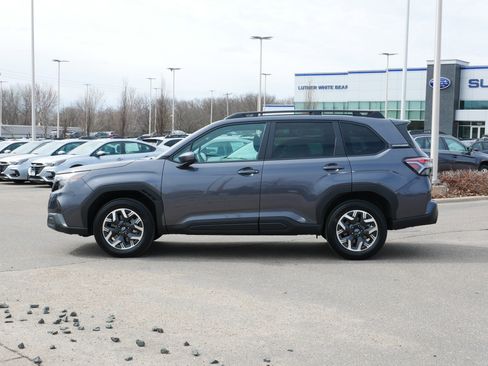 Used 2026 Subaru Forester Premium image 4