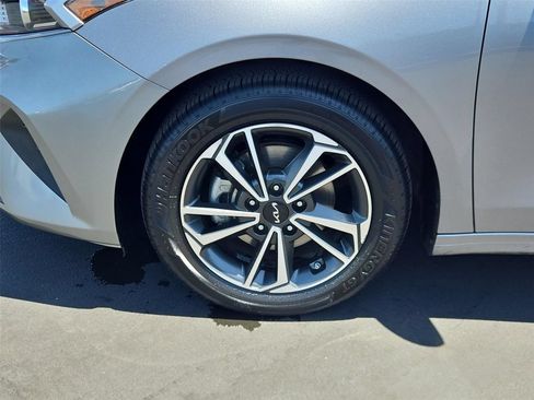 Used 2023 Kia Forte LXS FWD image 22