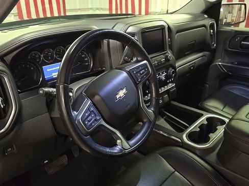 Used 2020 Chevrolet Silverado 1500 LTZ w/ LTZ Premium Package image 17