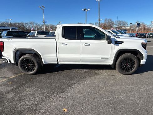 New 2026 GMC Sierra 1500 Elevation image 8