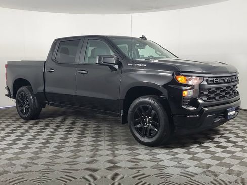 New 2026 Chevrolet Silverado 1500 Custom image 2
