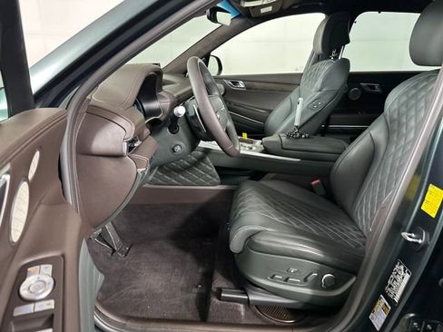 Used 2023 Genesis GV80 3.5T Advanced + w/ Prestige Matte Package image 11