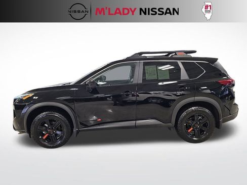 Used 2026 Nissan Rogue SV image 4