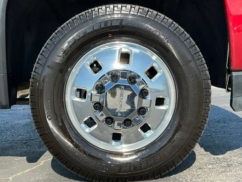 Used 2022 GMC Sierra 3500 Denali w/ Denali Ultimate Package AWD/4WD image 3