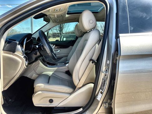 Certified 2021 Mercedes-Benz GLC 300 image 3