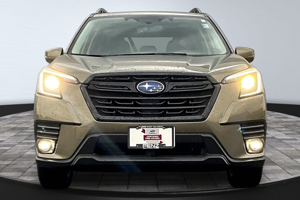Used 2024 Subaru Forester Limited AWD/4WD image 2