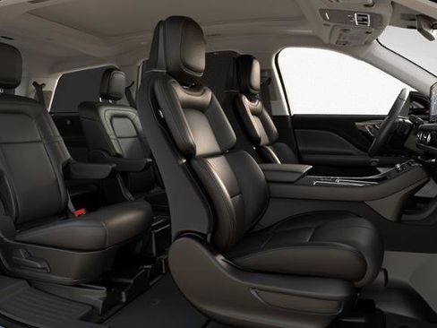 New 2026 Lincoln Aviator Reserve image 5