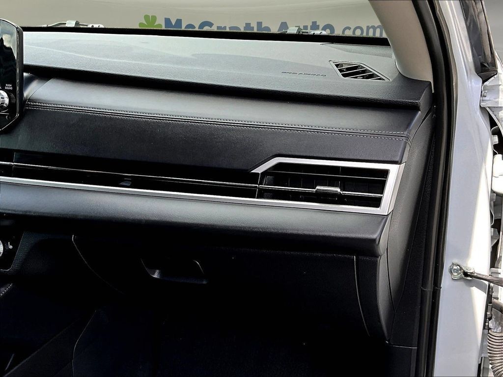 Used 2024 Mitsubishi Outlander SE AWD/4WD image 30