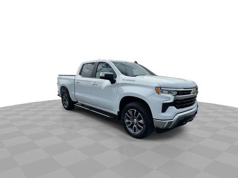 Used 2025 Chevrolet Silverado 1500 LT AWD/4WD image 2
