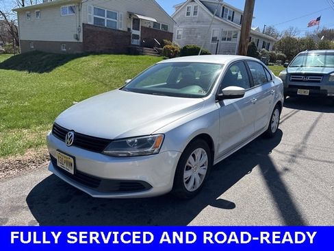 Used 2014 Volkswagen Jetta SE image 2